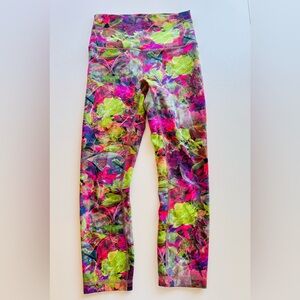 Lululemon leggings wunder train size 4 floral print